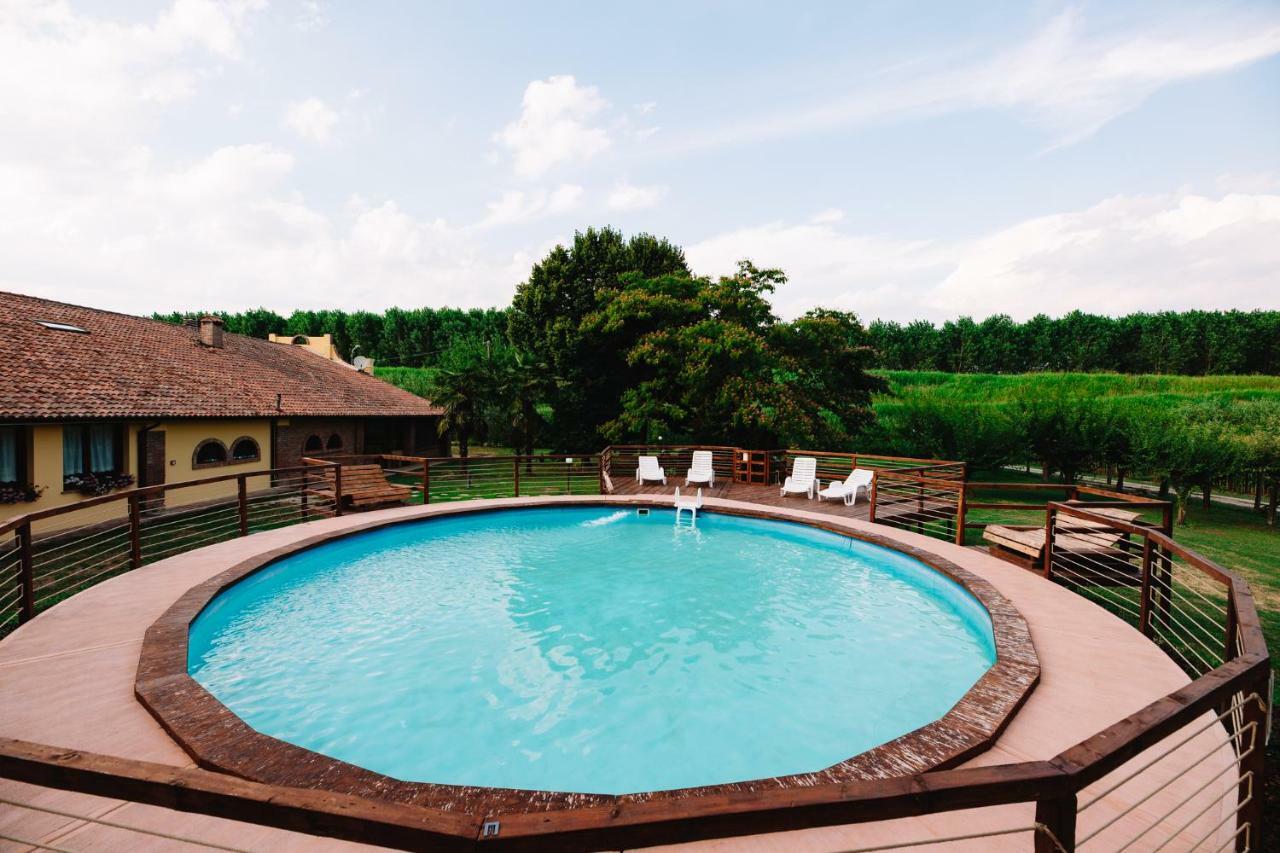 Agriturismo La Bicocca Sermide ภายนอก รูปภาพ